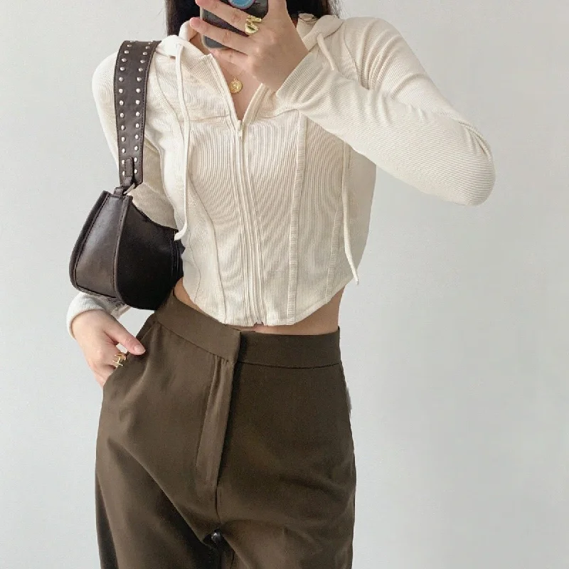 Versatile Clothing Women's Retro Slim Hooded Crop Top