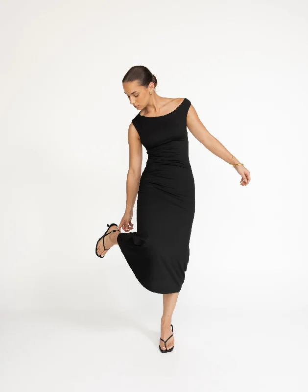 Stylish Comforts Lulu Midi Dress (Black)